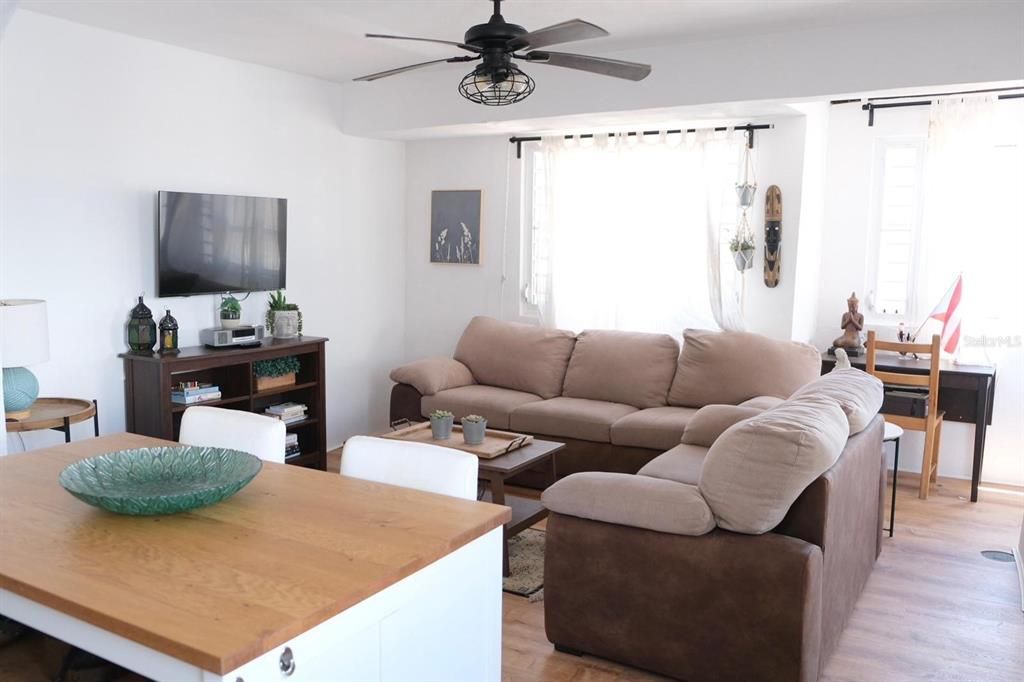 En Venta: $595,000 (3 camas, 1 baños, 1016 Pies cuadrados)