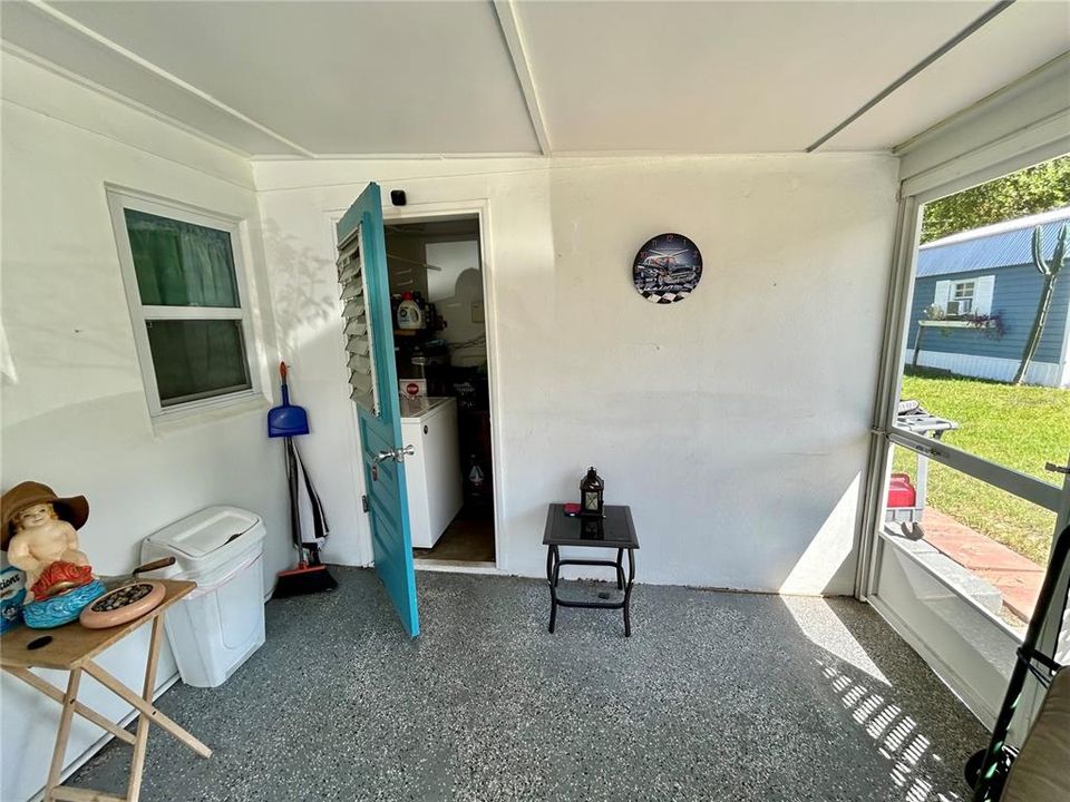 For Sale: $205,000 (2 beds, 1 baths, 624 Square Feet)
