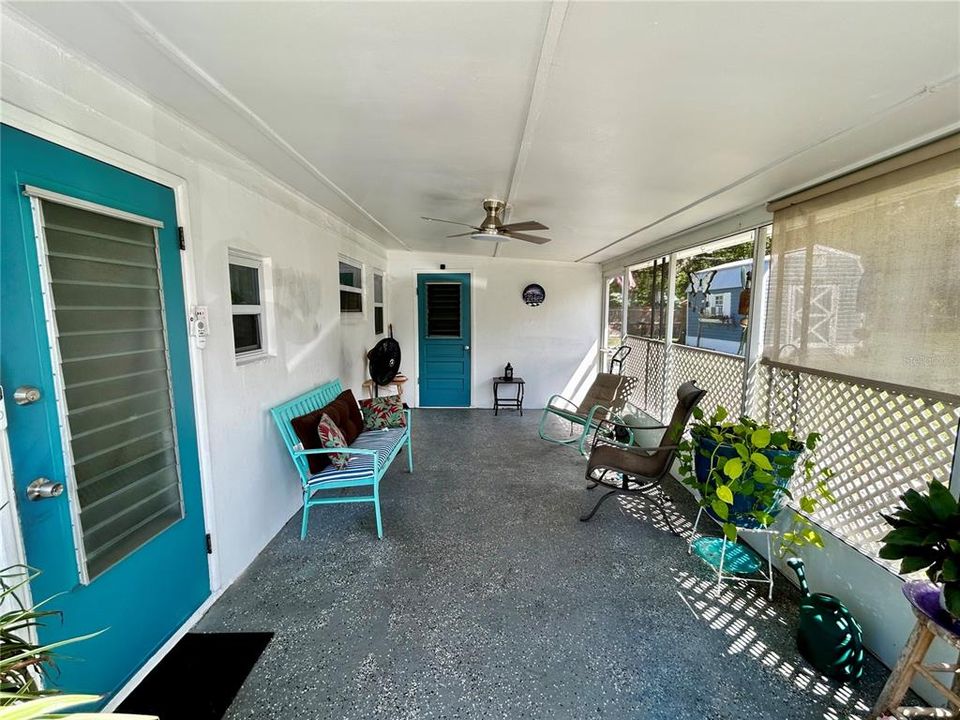 For Sale: $205,000 (2 beds, 1 baths, 624 Square Feet)