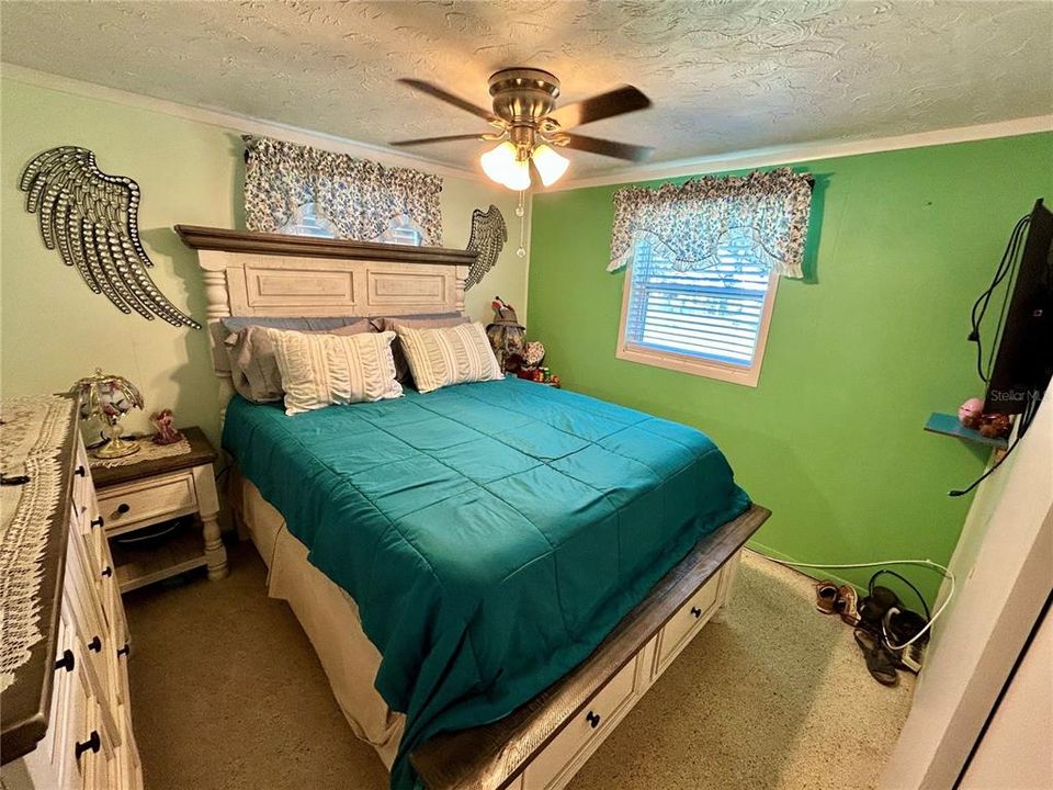 For Sale: $205,000 (2 beds, 1 baths, 624 Square Feet)