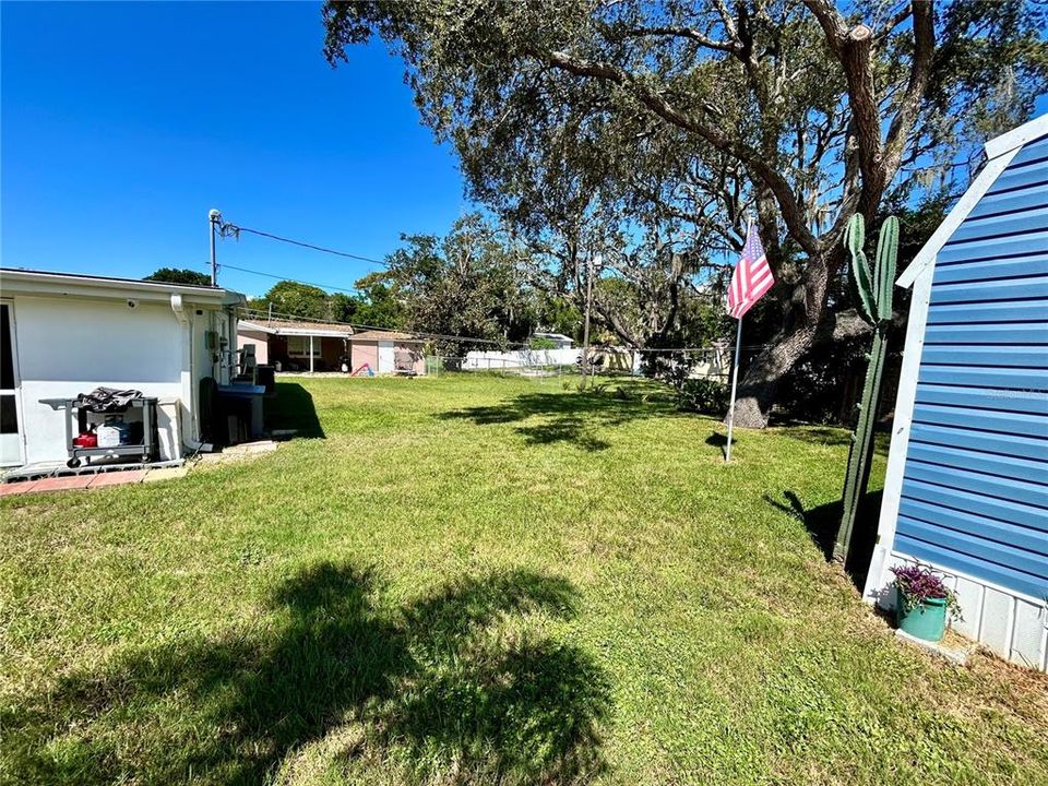 For Sale: $205,000 (2 beds, 1 baths, 624 Square Feet)