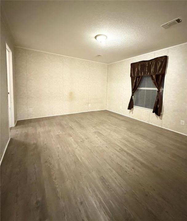 出租: $1,399 (3 贝兹, 2 浴室, 1500 平方英尺)