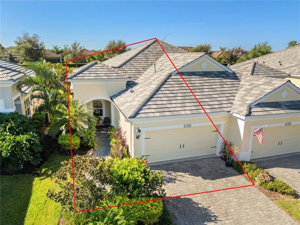 合同活跃: $390,000 (2 贝兹, 2 浴室, 1439 平方英尺)