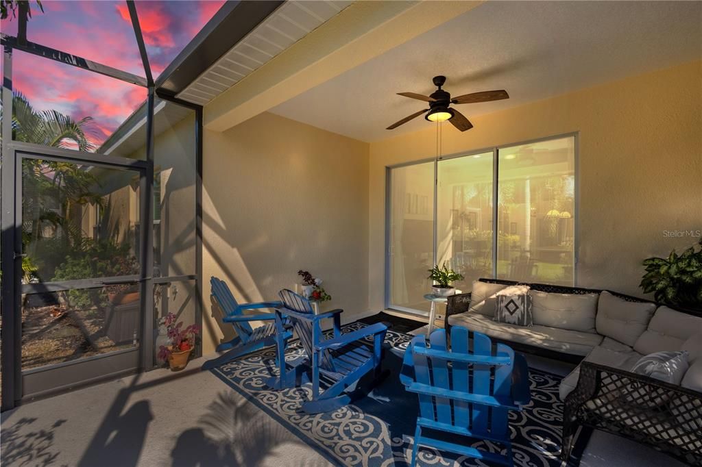 合同活跃: $390,000 (2 贝兹, 2 浴室, 1439 平方英尺)