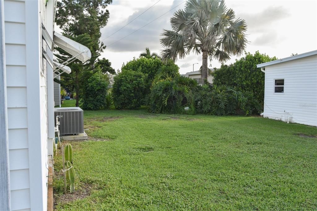 На продажу: $180,000 (2 спален, 2 ванн, 1008 Квадратных фут)