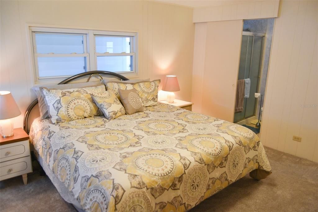 На продажу: $180,000 (2 спален, 2 ванн, 1008 Квадратных фут)