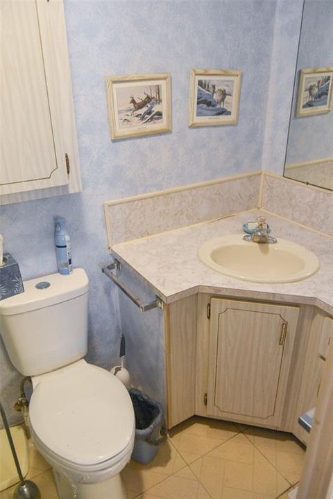 На продажу: $180,000 (2 спален, 2 ванн, 1008 Квадратных фут)