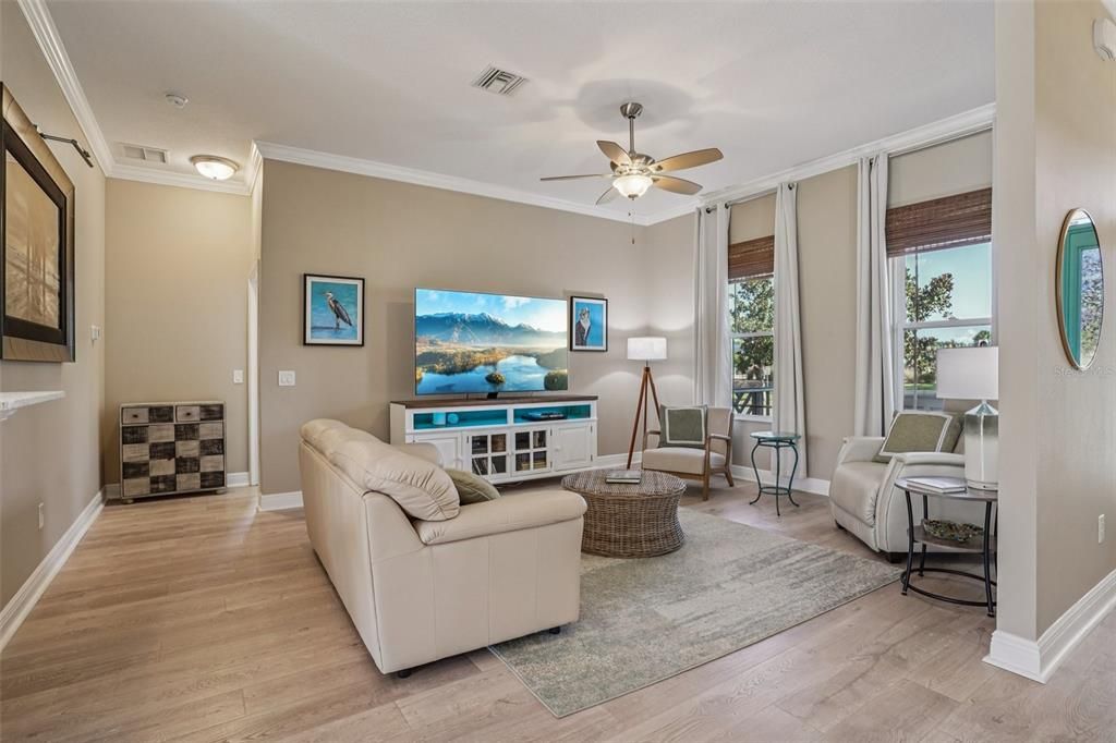 Active With Contract: $419,000 (3 beds, 2 baths, 1712 Square Feet)