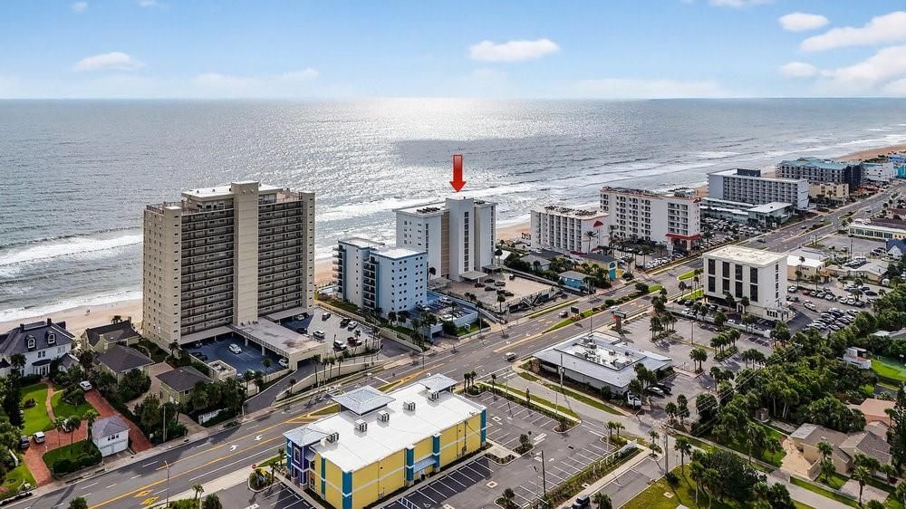 待售: $369,900 (2 贝兹, 2 浴室, 1131 平方英尺)