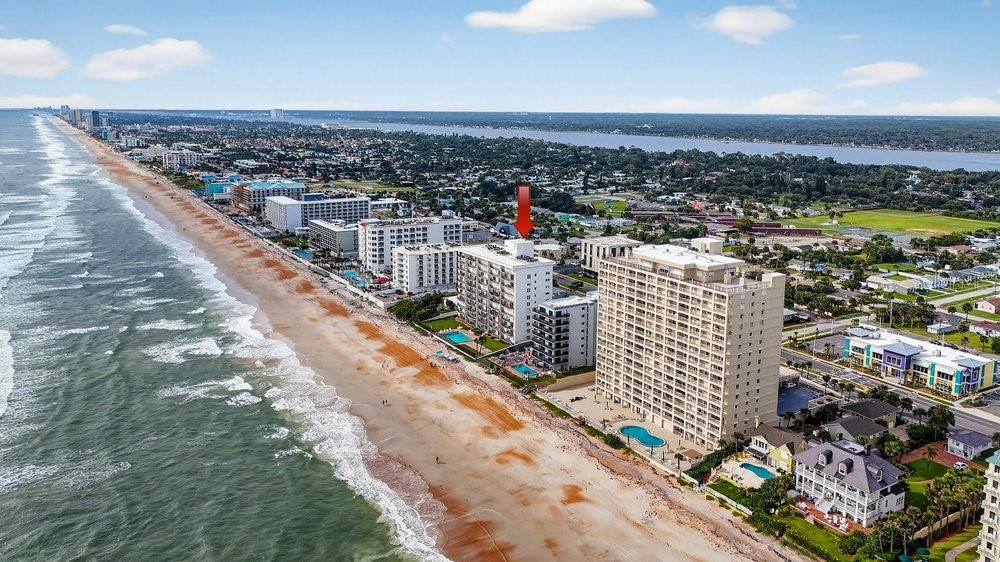 待售: $369,900 (2 贝兹, 2 浴室, 1131 平方英尺)