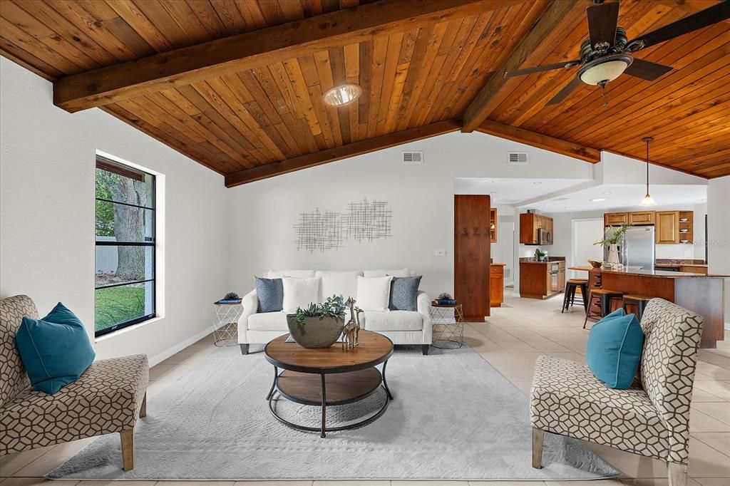 Activo con contrato: $1,125,000 (4 camas, 3 baños, 2809 Pies cuadrados)