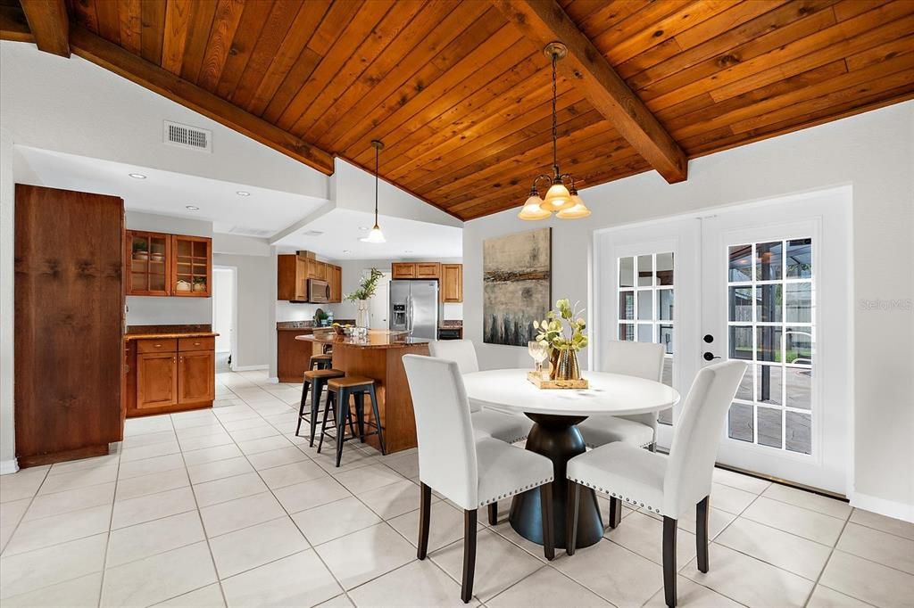 Activo con contrato: $1,125,000 (4 camas, 3 baños, 2809 Pies cuadrados)