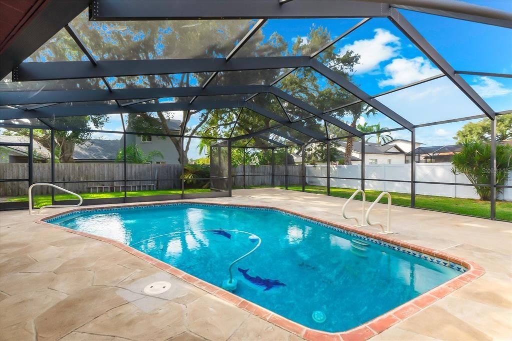 Activo con contrato: $1,125,000 (4 camas, 3 baños, 2809 Pies cuadrados)