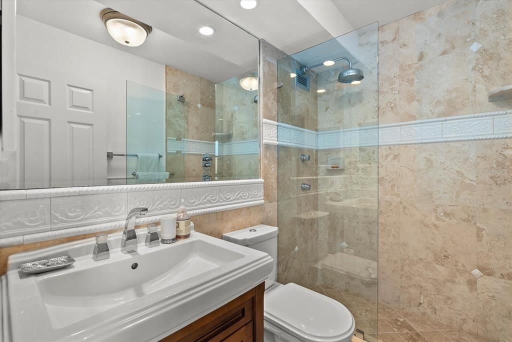 En Renta: $12,000 (2 camas, 2 baños, 1409 Pies cuadrados)