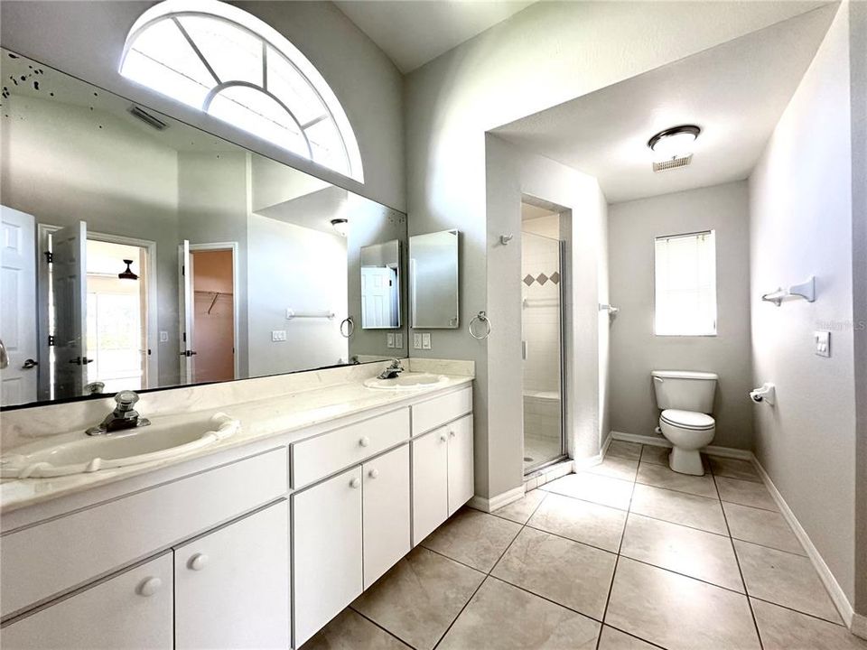 出租: $1,995 (3 贝兹, 2 浴室, 1995 平方英尺)