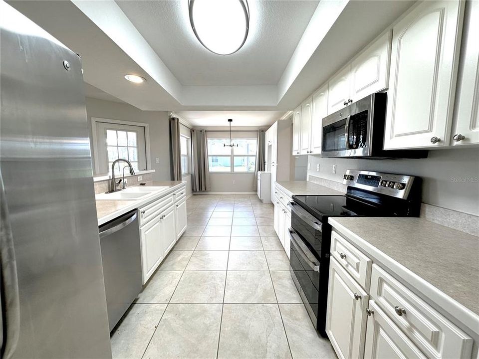 出租: $1,995 (3 贝兹, 2 浴室, 1995 平方英尺)