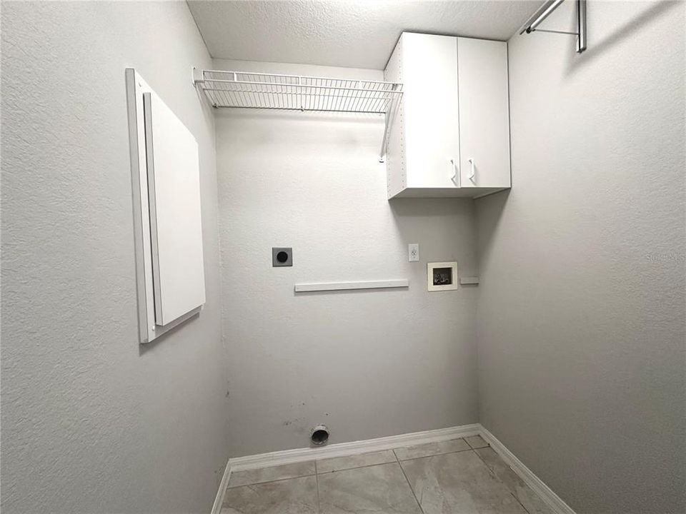 出租: $1,995 (3 贝兹, 2 浴室, 1995 平方英尺)