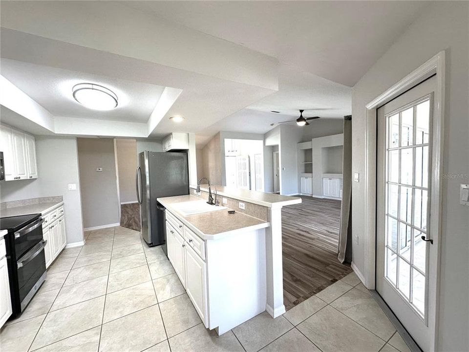 出租: $1,995 (3 贝兹, 2 浴室, 1995 平方英尺)