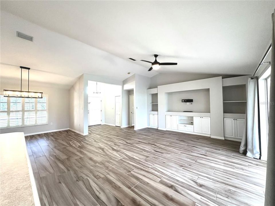 出租: $1,995 (3 贝兹, 2 浴室, 1995 平方英尺)