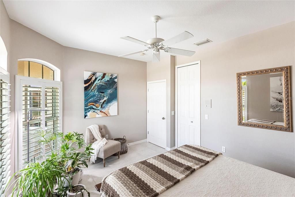 En Venta: $1,050,000 (3 camas, 2 baños, 2235 Pies cuadrados)