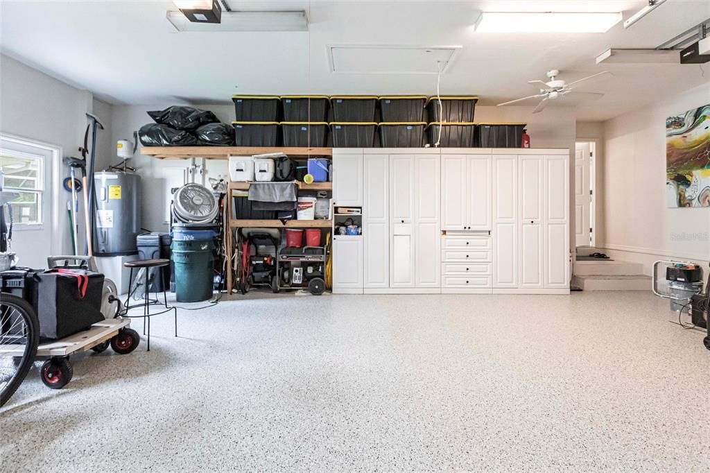 En Venta: $1,050,000 (3 camas, 2 baños, 2235 Pies cuadrados)