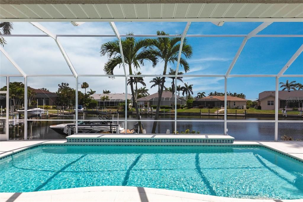 En Venta: $1,050,000 (3 camas, 2 baños, 2235 Pies cuadrados)