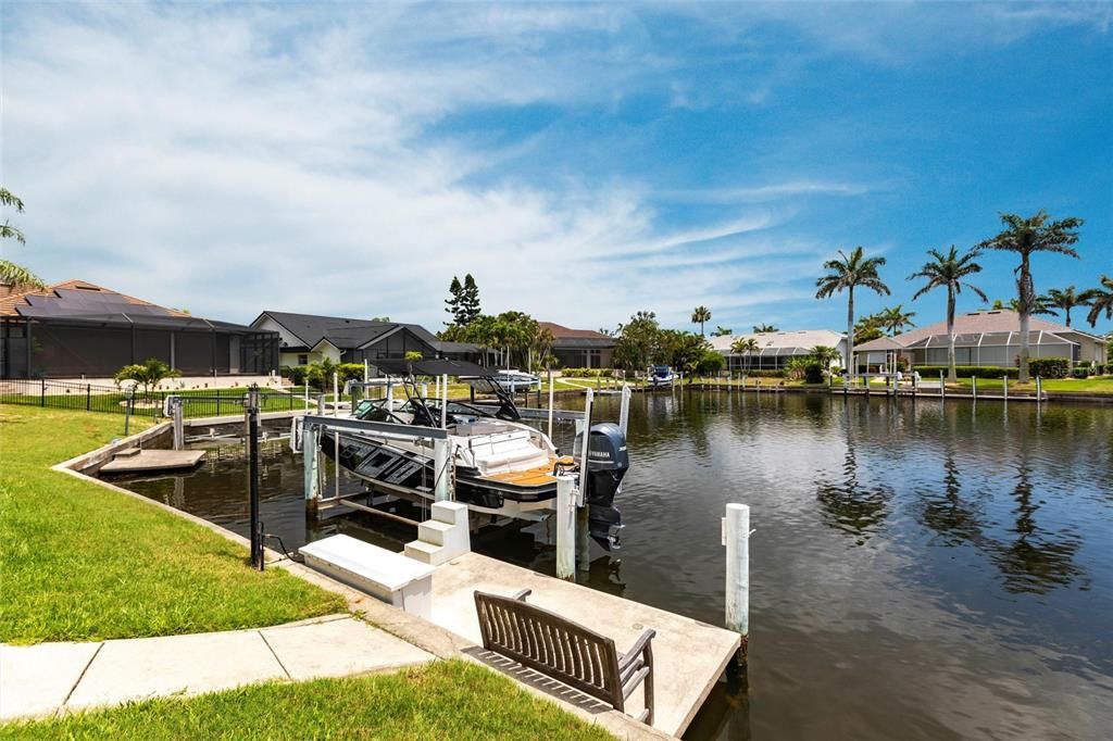 En Venta: $1,050,000 (3 camas, 2 baños, 2235 Pies cuadrados)