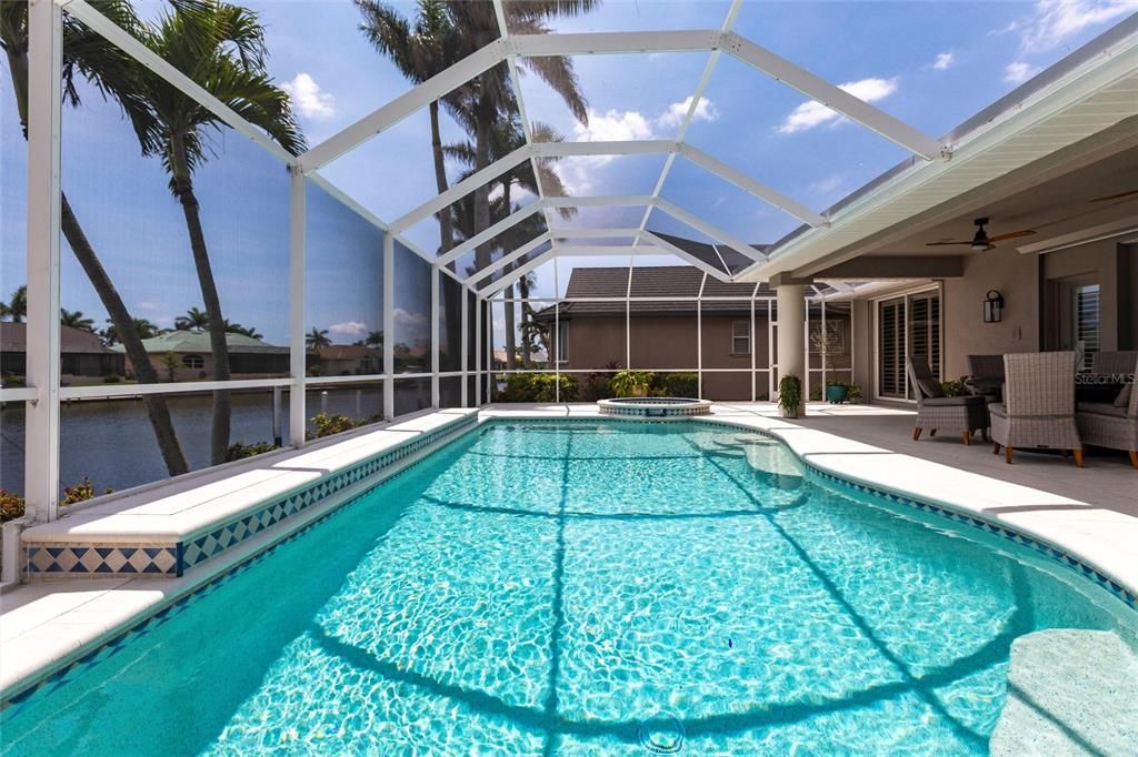 En Venta: $1,050,000 (3 camas, 2 baños, 2235 Pies cuadrados)