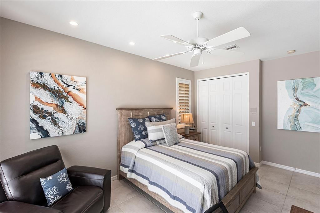 En Venta: $1,050,000 (3 camas, 2 baños, 2235 Pies cuadrados)