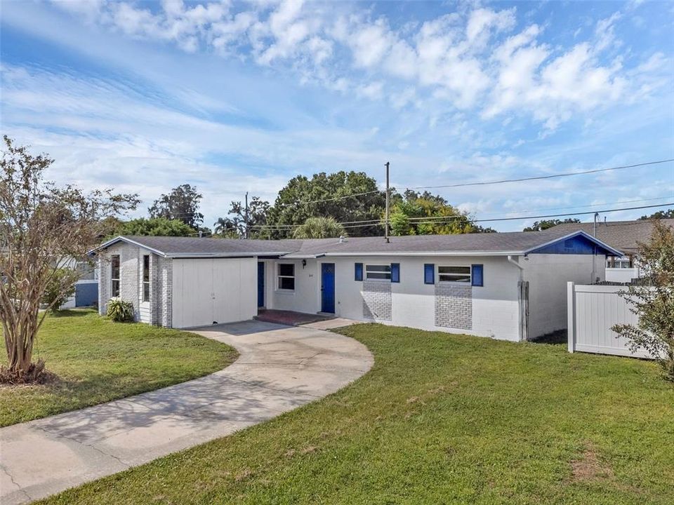 Activo con contrato: $329,999 (3 camas, 2 baños, 1225 Pies cuadrados)