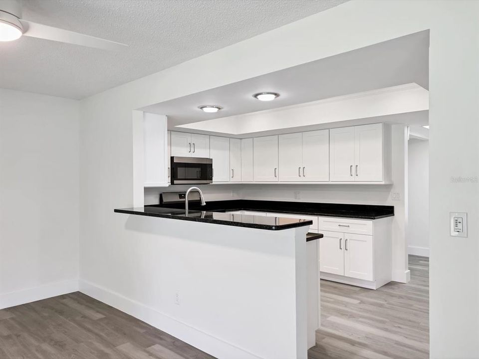 Active With Contract: $2,500 (2 beds, 2 baths, 2056 Square Feet)