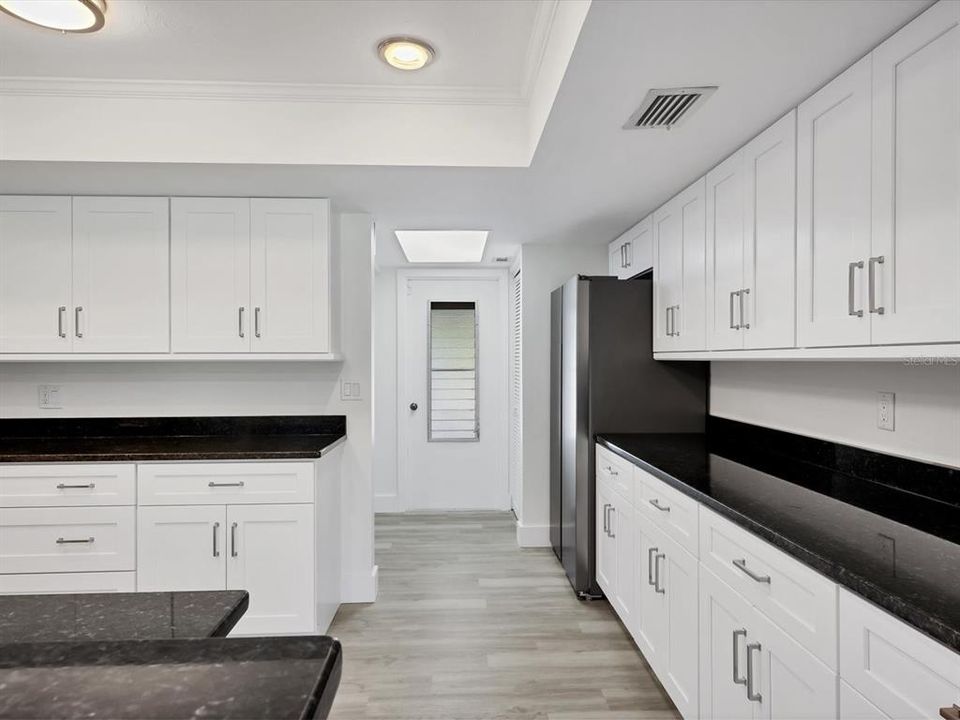 Active With Contract: $2,500 (2 beds, 2 baths, 2056 Square Feet)