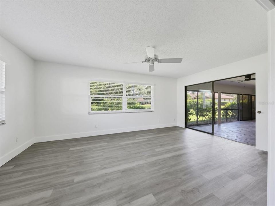 Active With Contract: $2,500 (2 beds, 2 baths, 2056 Square Feet)