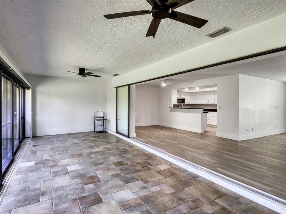 Active With Contract: $2,500 (2 beds, 2 baths, 2056 Square Feet)