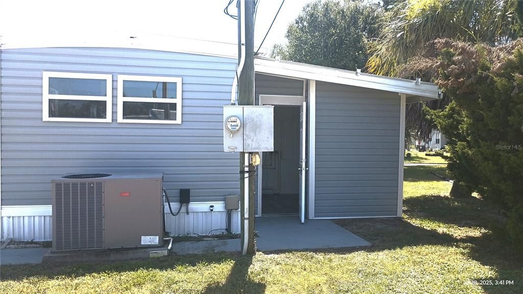 合同活跃: $137,500 (2 贝兹, 1 浴室, 1144 平方英尺)