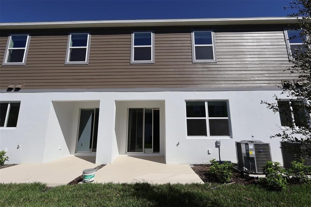 Activo con contrato: $446,990 (3 camas, 2 baños, 1846 Pies cuadrados)