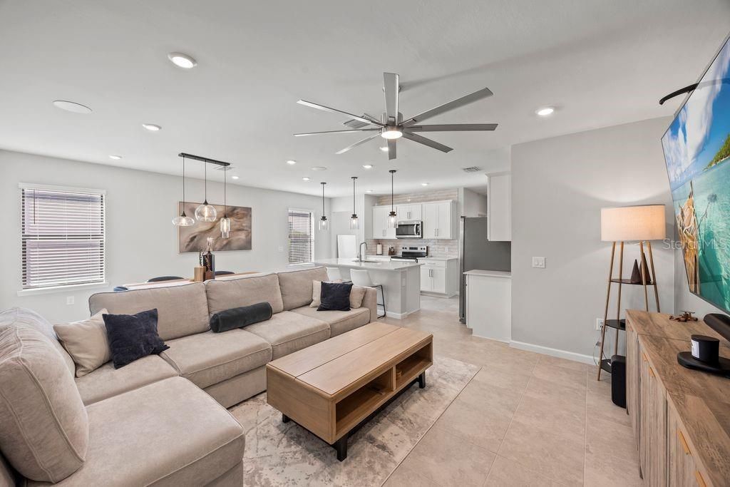 Active With Contract: $515,000 (4 beds, 2 baths, 1591 Square Feet)