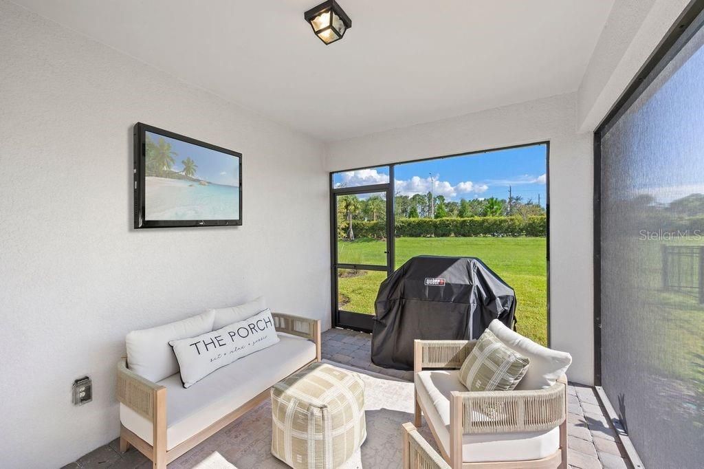 Active With Contract: $515,000 (4 beds, 2 baths, 1591 Square Feet)