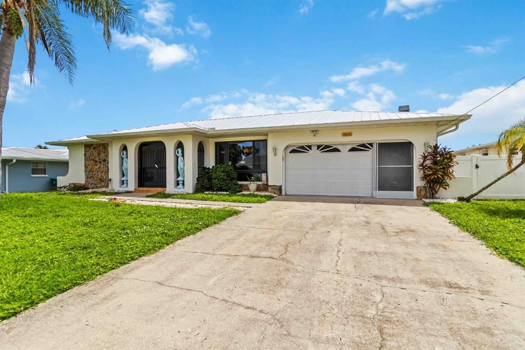 В аренду: $5,500 (3 спален, 3 ванн, 2330 Квадратных фут)