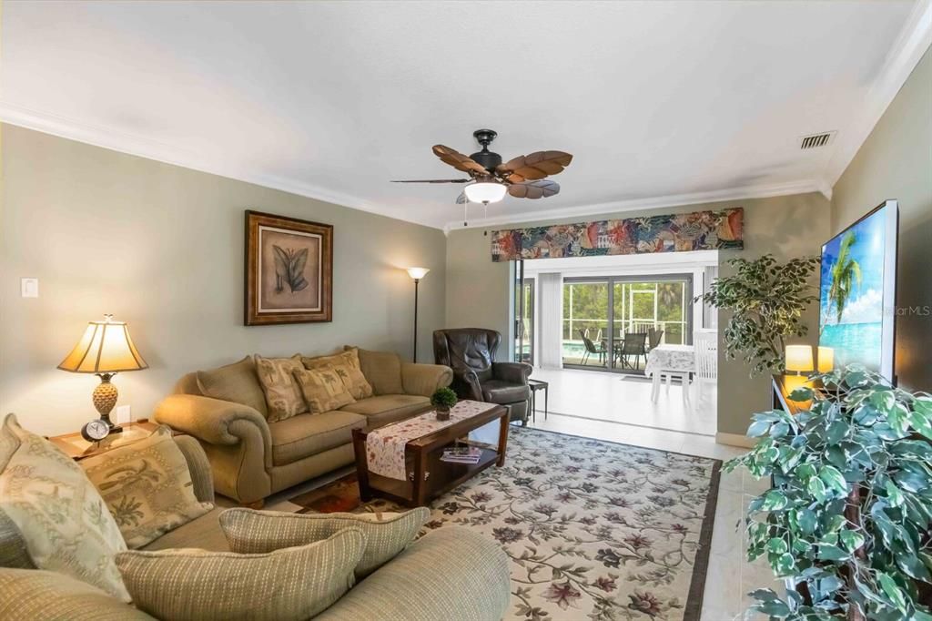 В аренду: $5,500 (3 спален, 3 ванн, 2330 Квадратных фут)