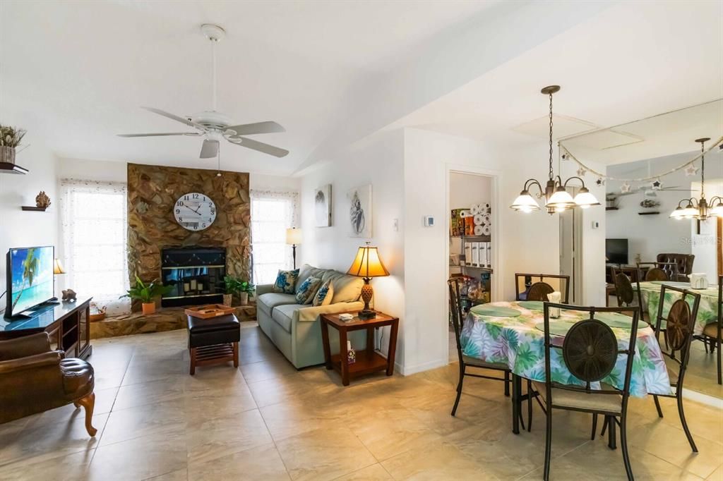 В аренду: $5,500 (3 спален, 3 ванн, 2330 Квадратных фут)