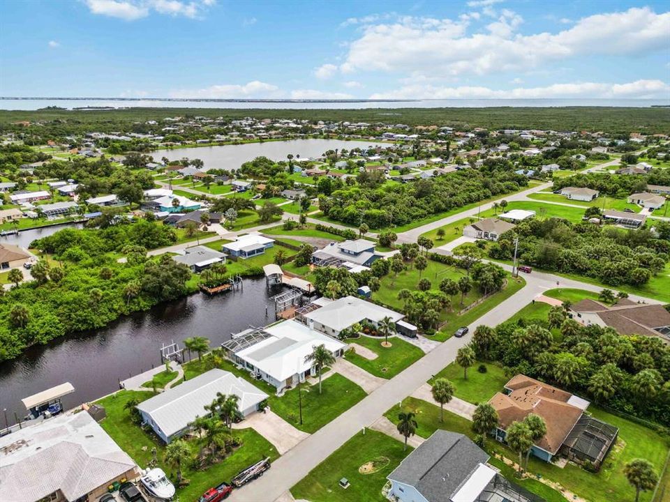 В аренду: $5,500 (3 спален, 3 ванн, 2330 Квадратных фут)