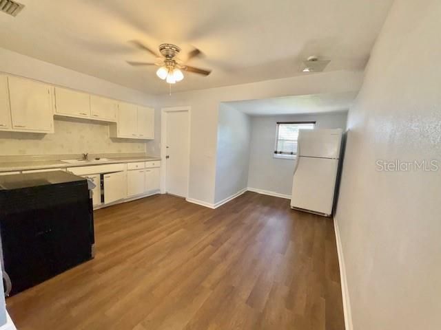 Active With Contract: $175,000 (2 beds, 1 baths, 1124 Square Feet)