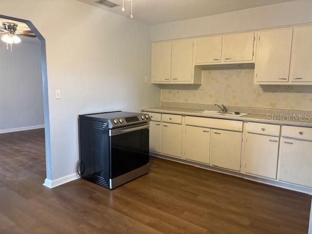 Active With Contract: $175,000 (2 beds, 1 baths, 1124 Square Feet)