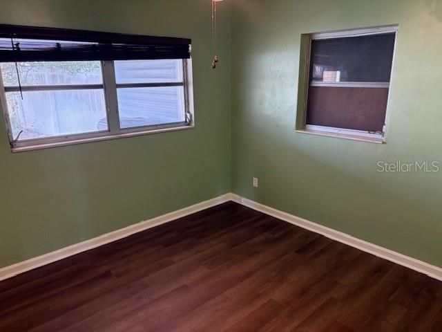 Active With Contract: $175,000 (2 beds, 1 baths, 1124 Square Feet)