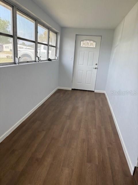 Active With Contract: $175,000 (2 beds, 1 baths, 1124 Square Feet)