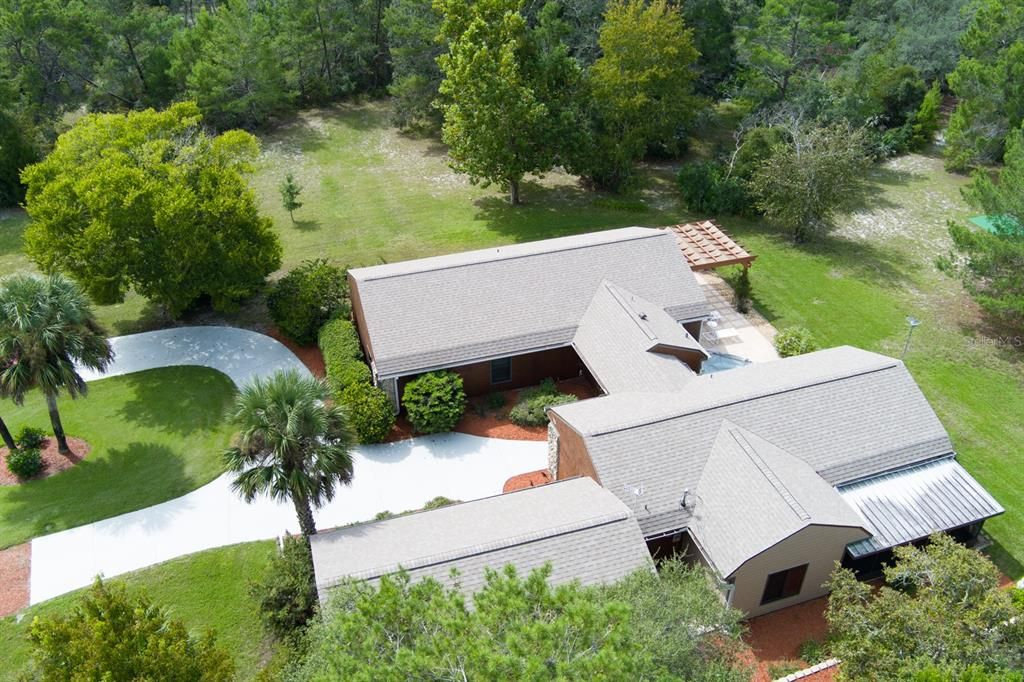 En Venta: $739,000 (4 camas, 2 baños, 2818 Pies cuadrados)