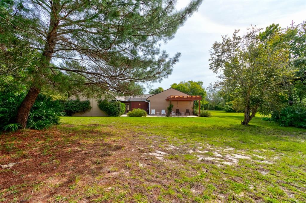 En Venta: $739,000 (4 camas, 2 baños, 2818 Pies cuadrados)