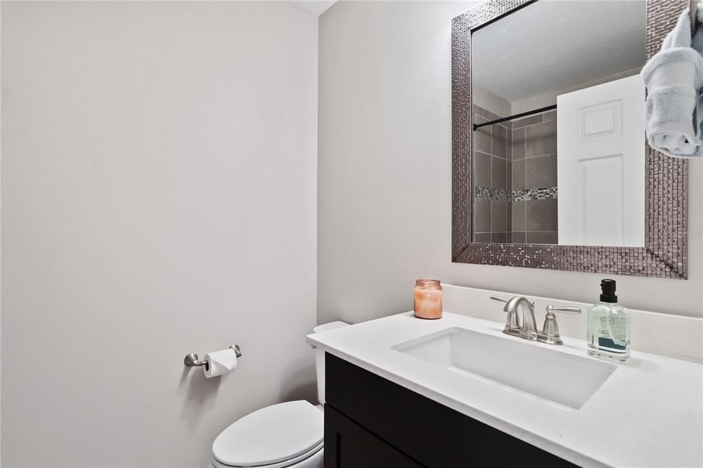 Под контрактом: $400,000 (3 спален, 2 ванн, 1687 Квадратных фут)