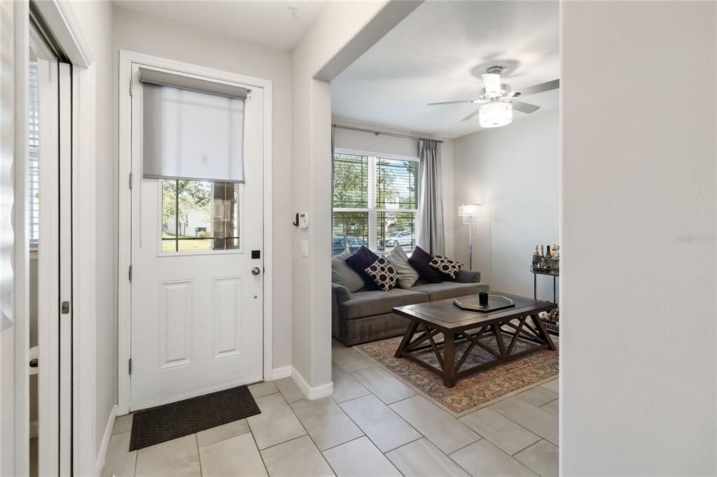 Под контрактом: $400,000 (3 спален, 2 ванн, 1687 Квадратных фут)